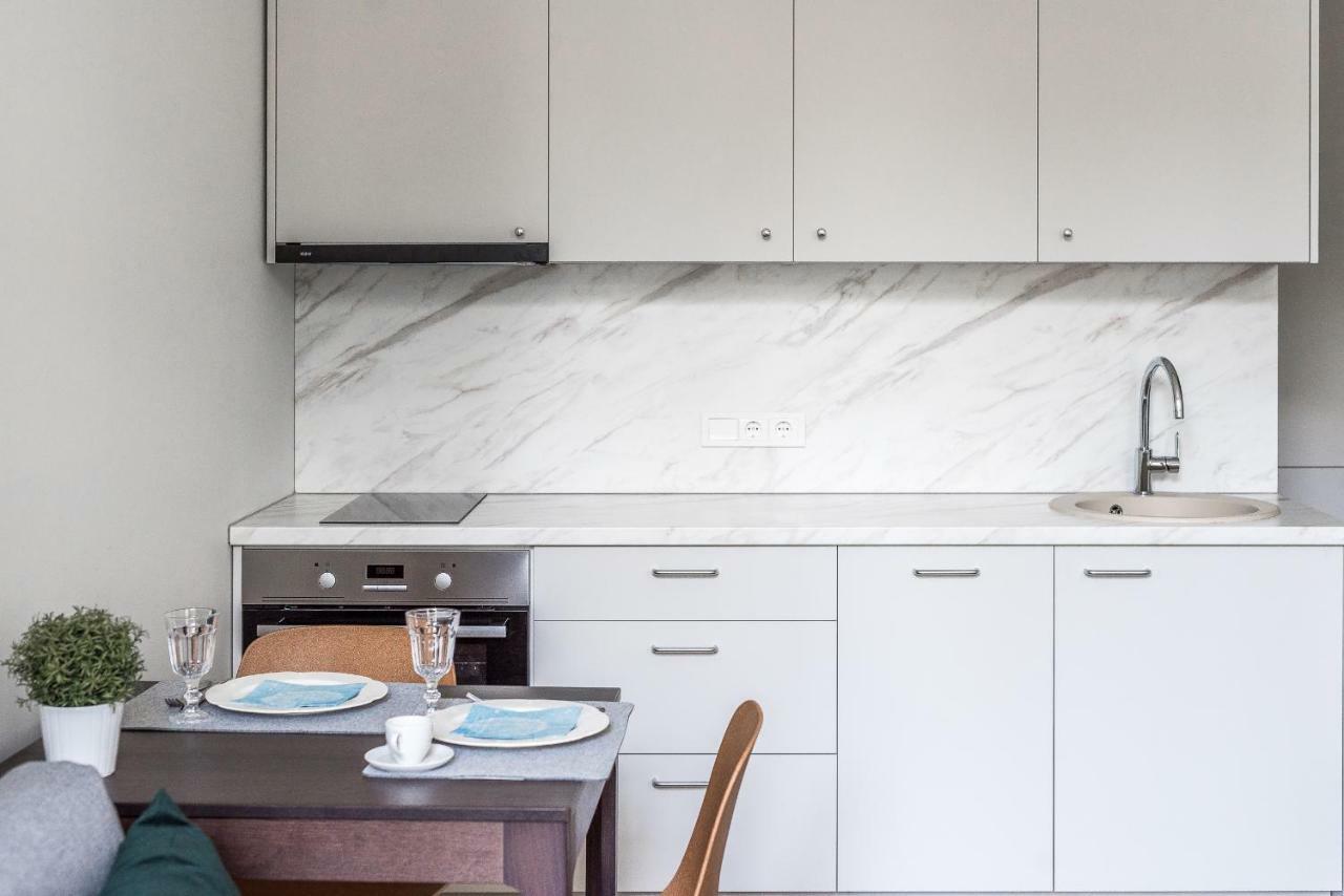 City Center Apartment By Urban Rent VNO Esterno foto